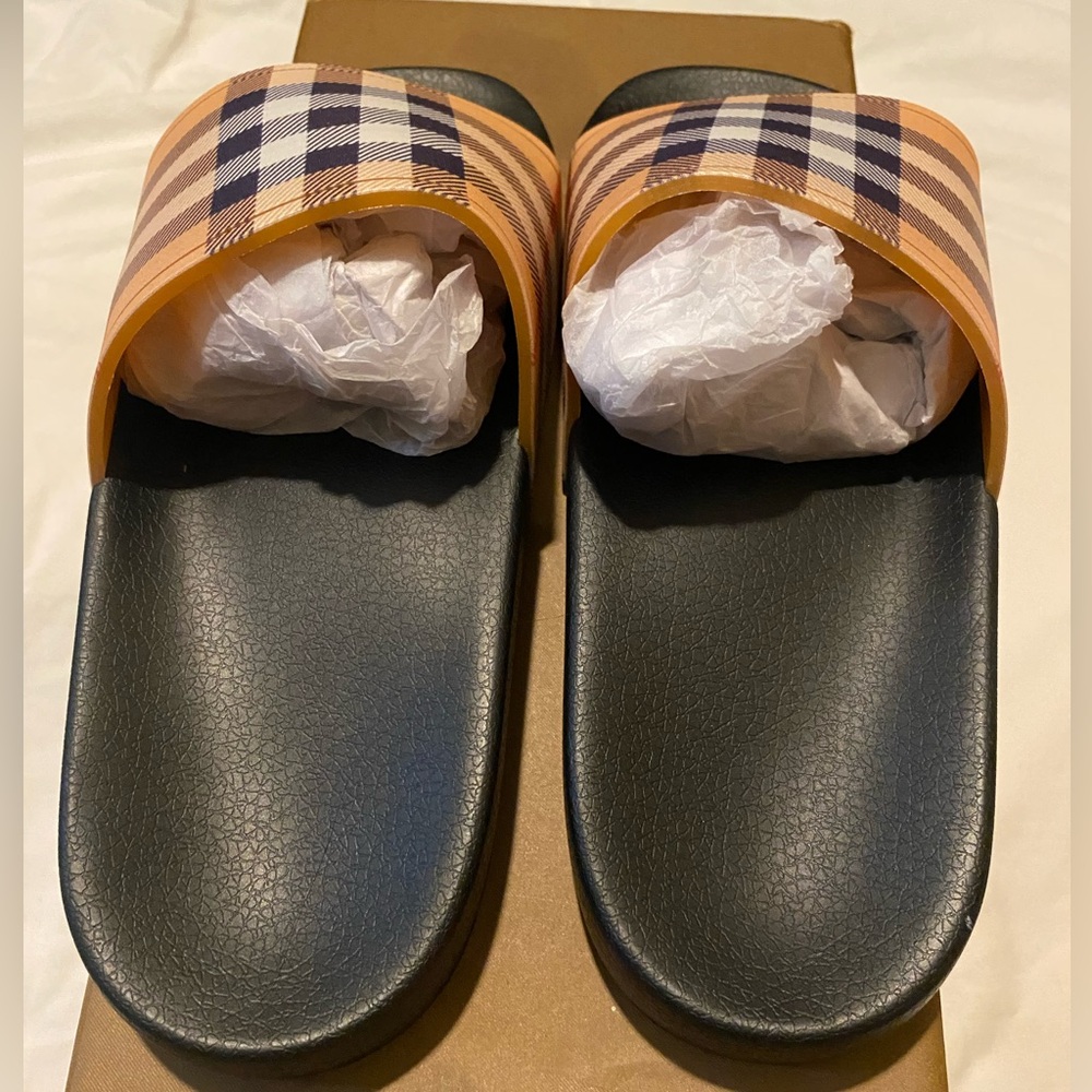 Burberry Black and Tan Check Sandals Size 7 - Picture 5 of 7